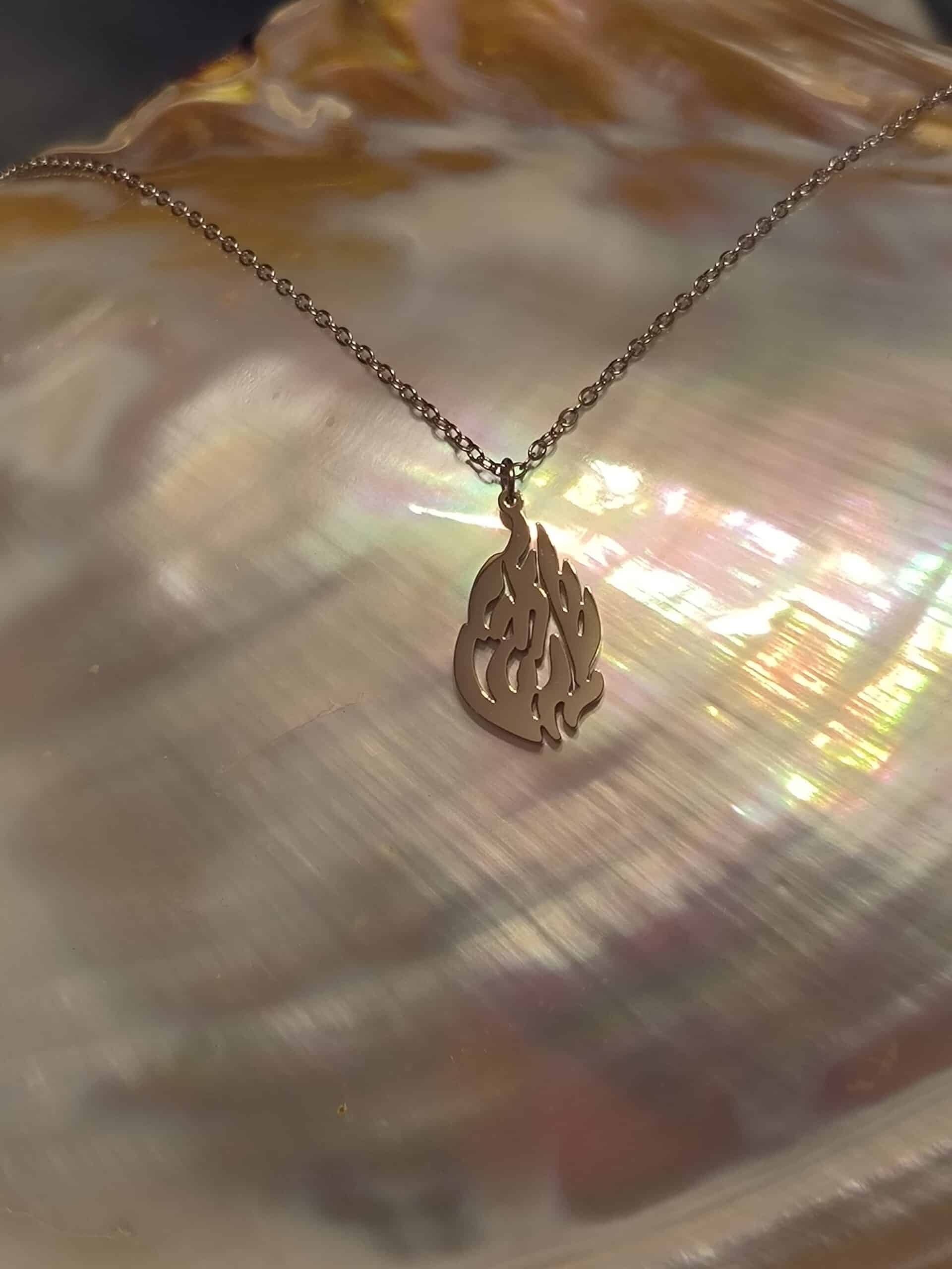 Collier flamme Nahman