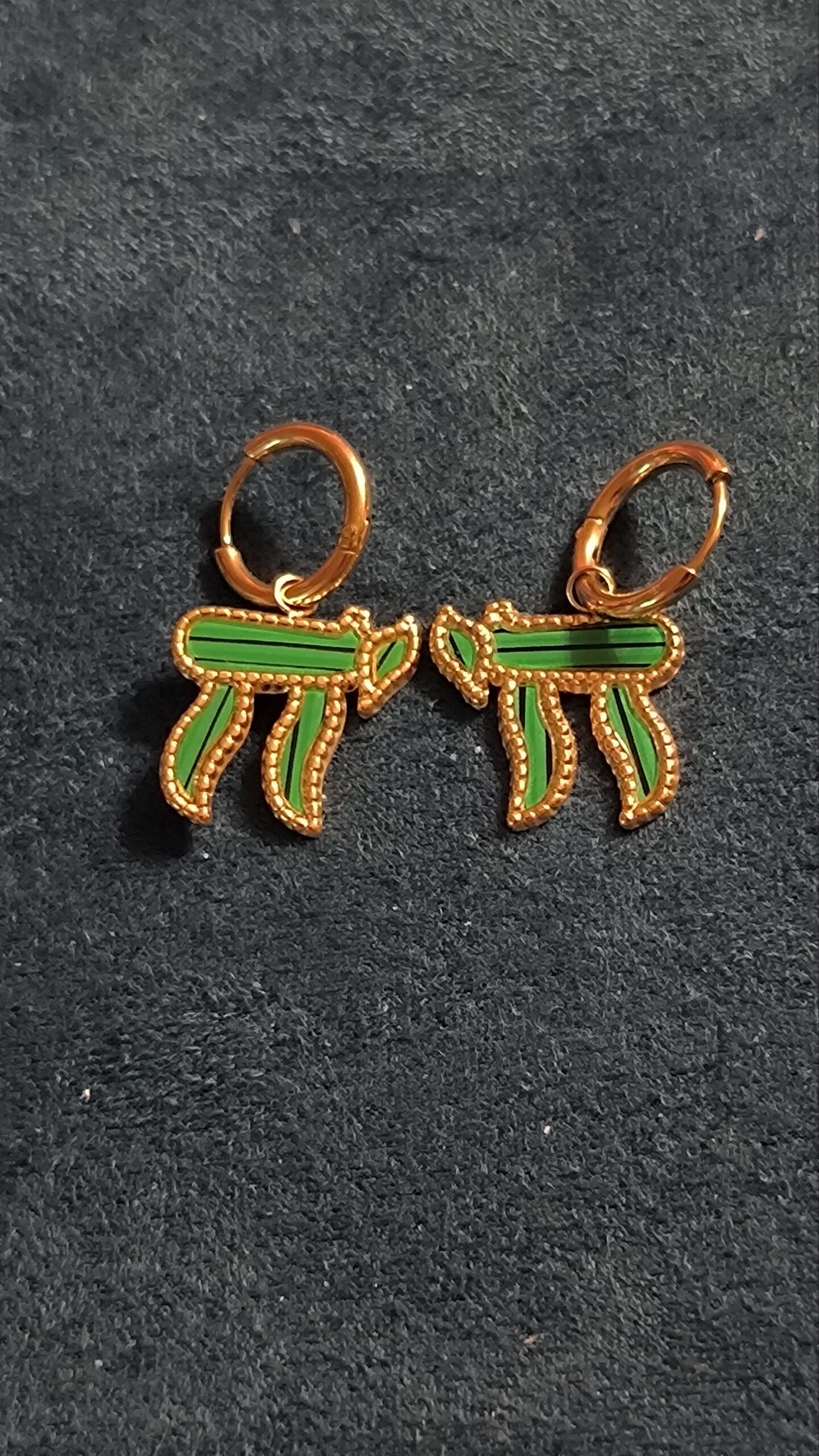 Boucle d'oreille Hai