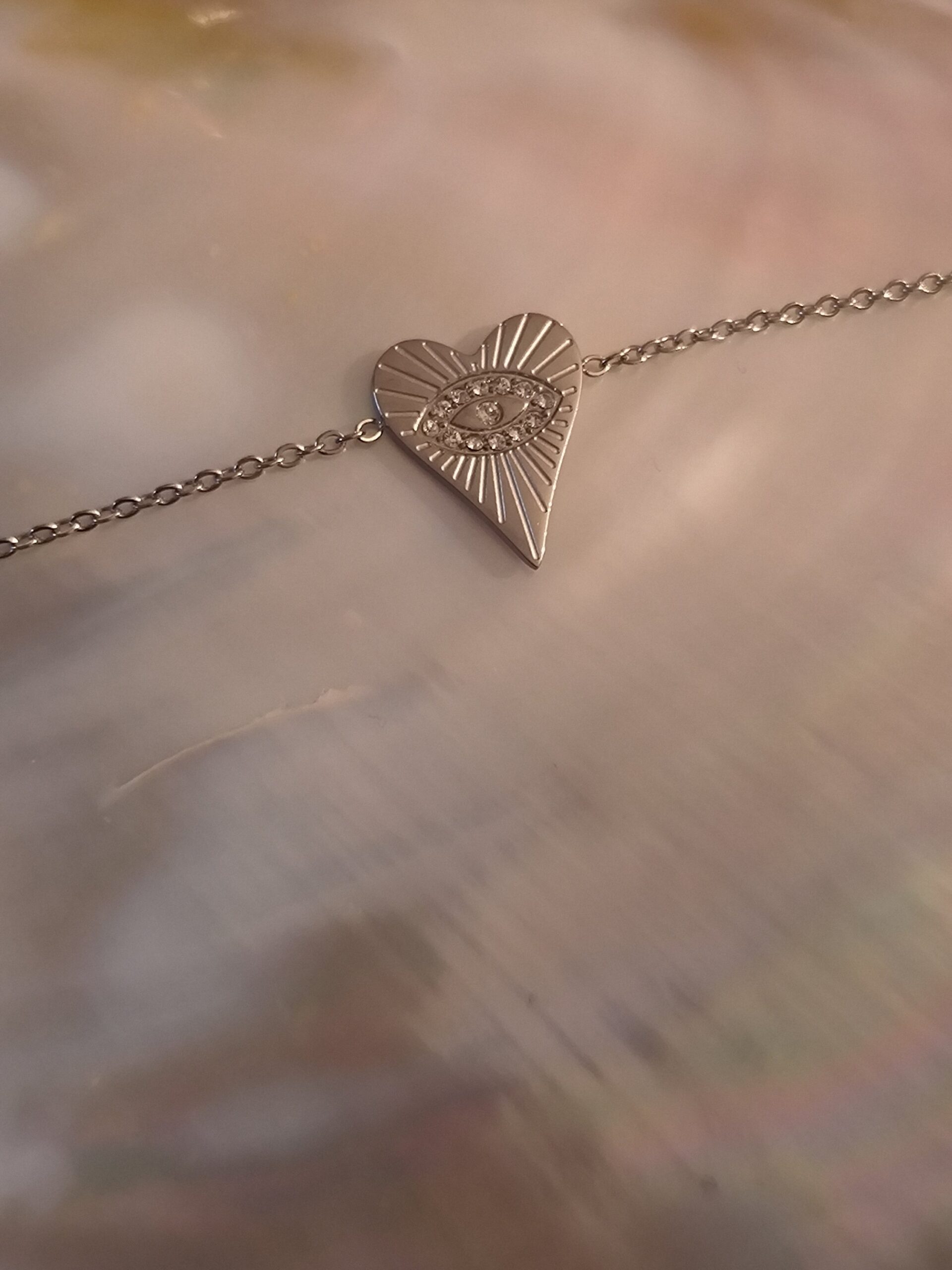 Bracelet coeur oeil