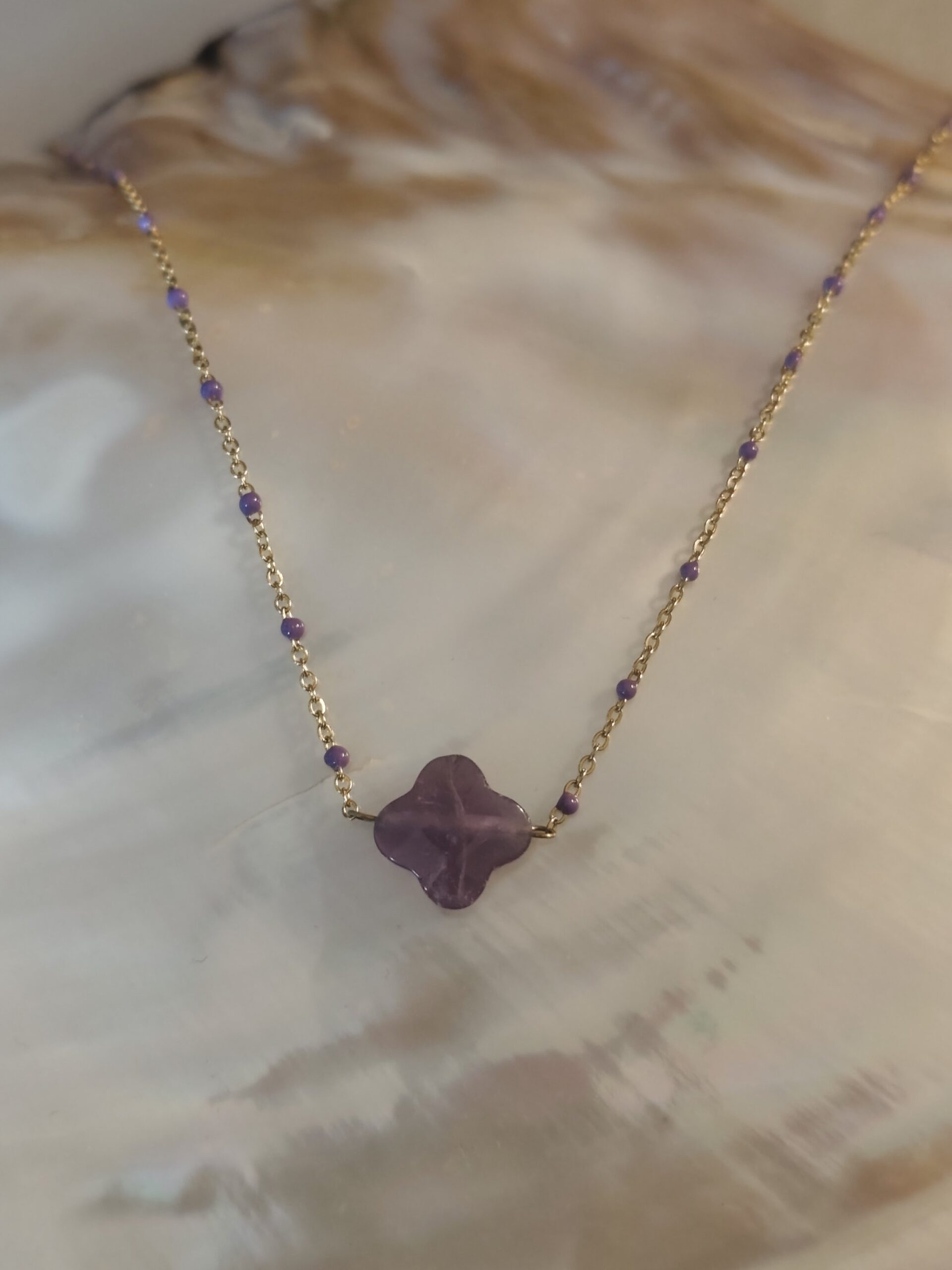 Collier pépite perle