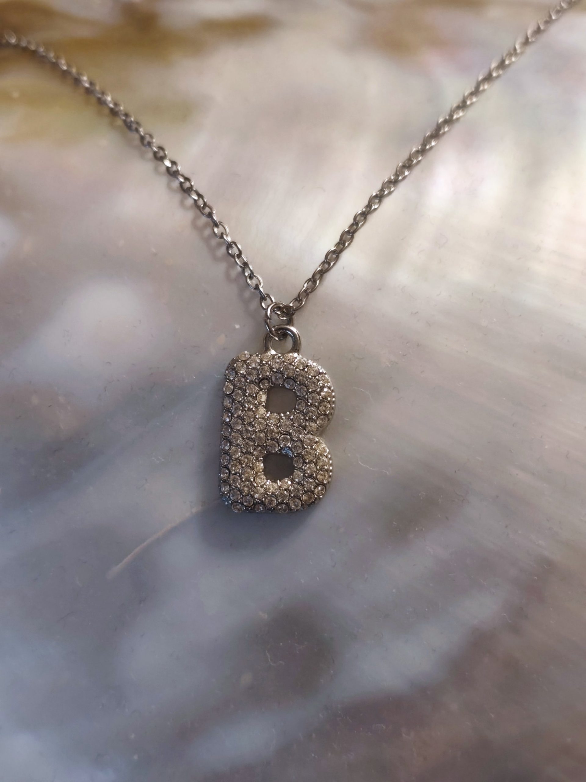 Collier B